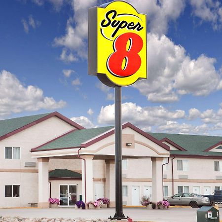 Super 8 By Wyndham Kindersley Εξωτερικό φωτογραφία