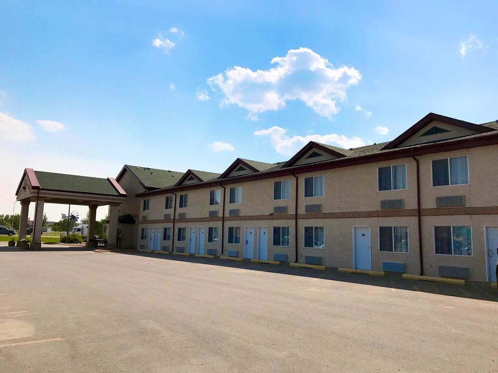 Super 8 By Wyndham Kindersley Εξωτερικό φωτογραφία