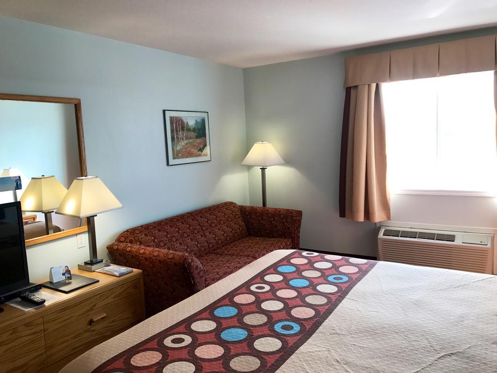 Super 8 By Wyndham Kindersley Εξωτερικό φωτογραφία